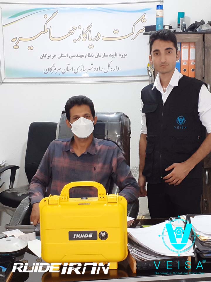 تحویل و آموزش گیرنده مولتی فرکانس روید مدل RENO1 2022 در استان هرمزگان، شهرستان بستک به جناب آقای مهندس حاجی نیا عزیز، سپاس از اعتماد شما